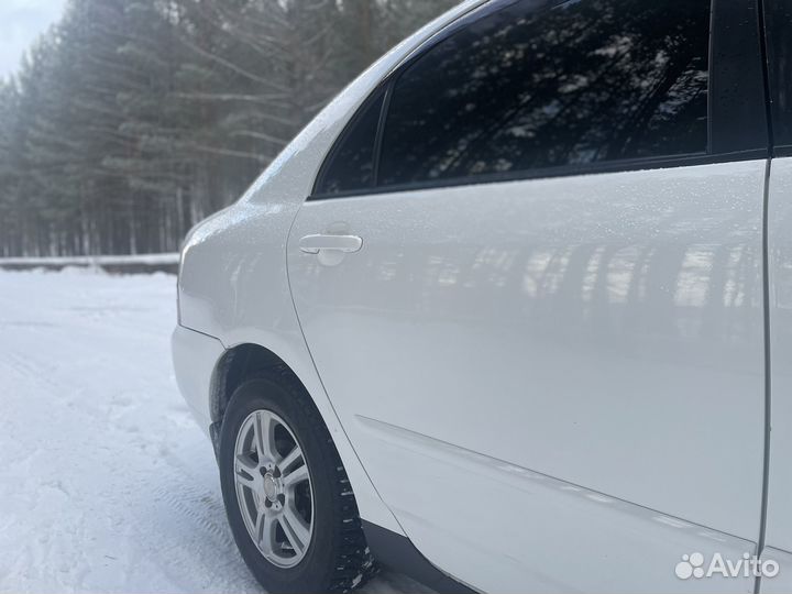 Toyota Corolla 1.5 AT, 2004, 281 000 км