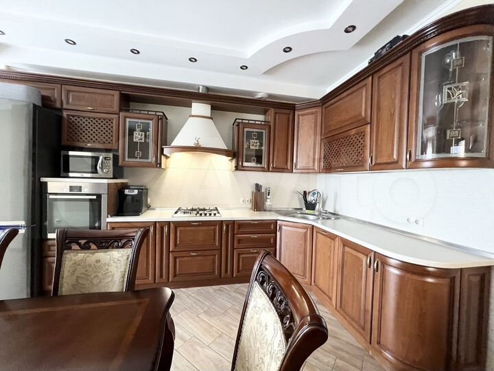 4-к. квартира, 129,1 м², 7/10 эт.