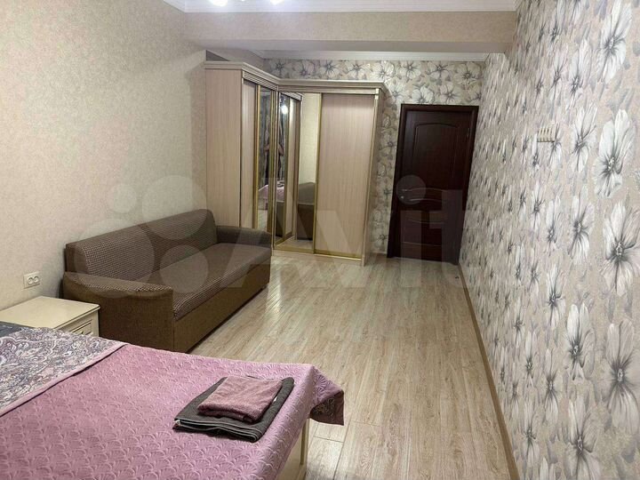 1-к. квартира, 64 м², 3/5 эт.