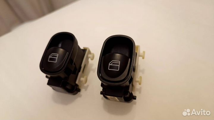 Кнопка стеклоподъемника двери Mercedes-Benz