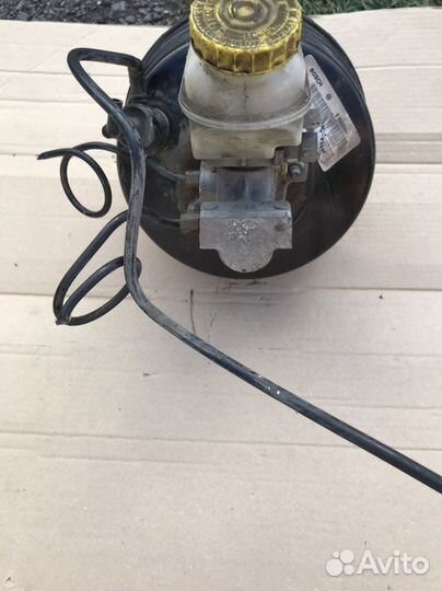 Ваккумный усилитель Chrysler Neon