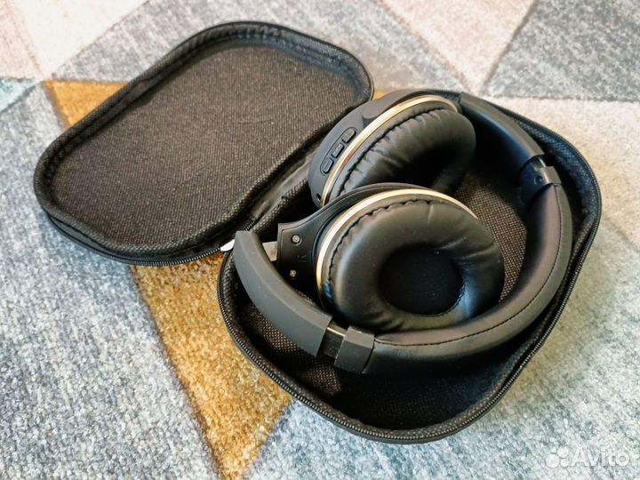 Беспроводные наушники JBL 860