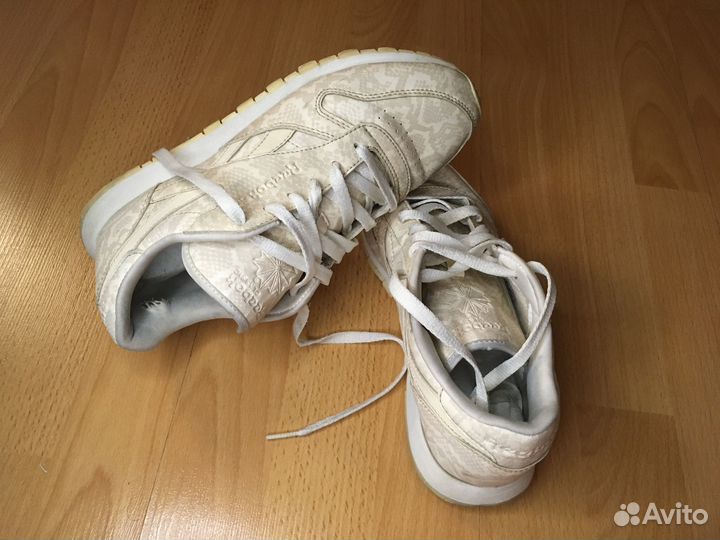 Женские кроссовки Reebok Classic Leather Snake