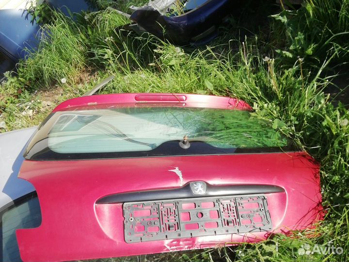 Крышка багажника Peugeot 206 хэтчбек