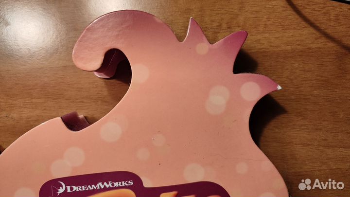 Ластики тролли в пенале