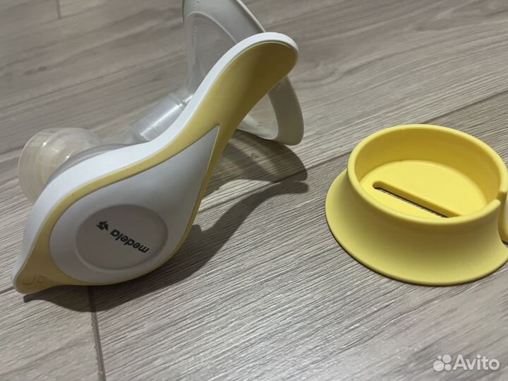 Молокоотсос medela ручной