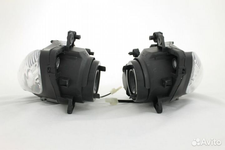 Фара YZF-R1 2004-2006