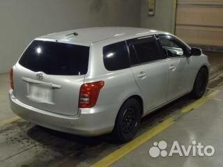 Стекло собачника правое Toyota Corolla Fielder