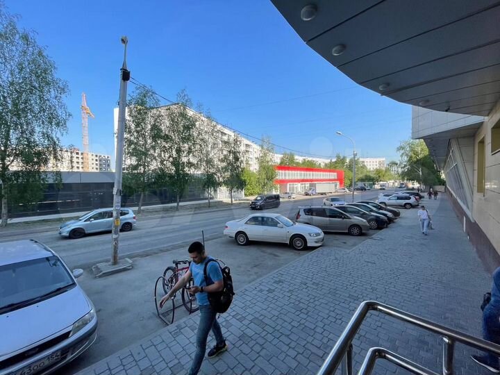 Первая линия Есенина с отдельным входом, 67.95 м²