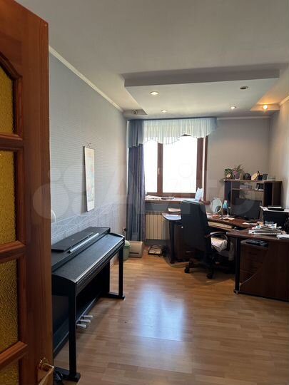 3-к. квартира, 110 м², 14/14 эт.