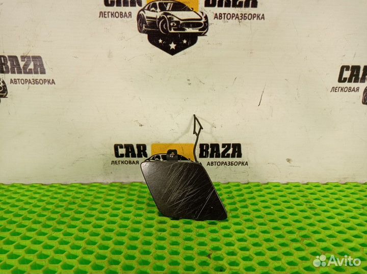 Заглушка буксировочного крюка передняя