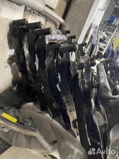 Подрамник на nissan x trail