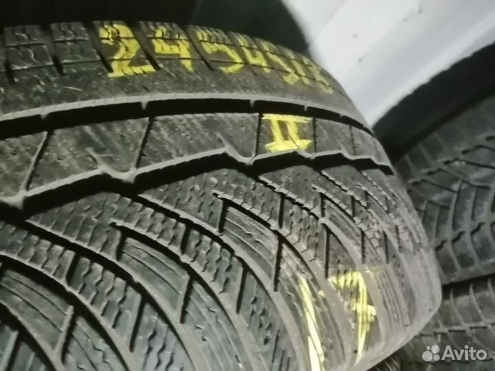 Michelin Pilot Alpin PA4 245/45 R18