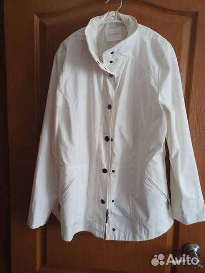 Ветровка женская,48 - 50 размер
