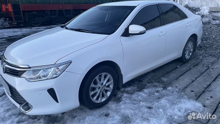 Toyota Camry 2.0 AT, 2015, 200 000 км