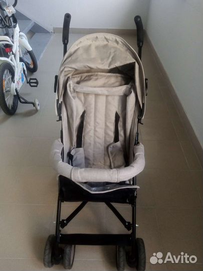 Детская прогулочная коляска