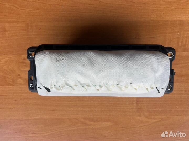 Подушка безопасности пассажира Vw Touran cavc 2009