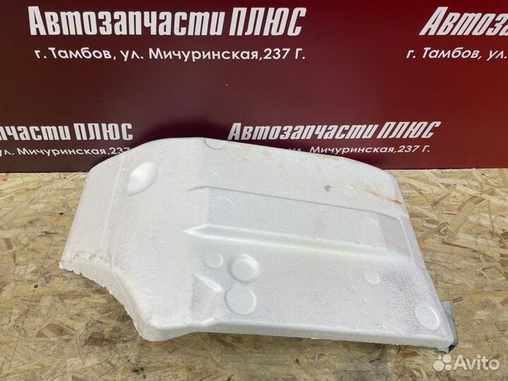 Шумоизоляция пола передняя правая Renault Sandero