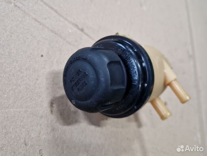 Бачок гидроусилителя руля Hyundai Sonata 5 01-12г