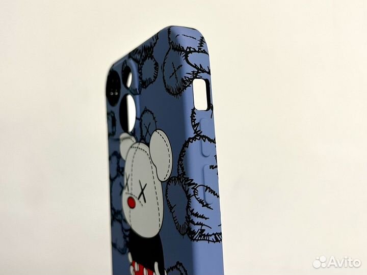 Чехол на iPhone 13 Mini Kaws