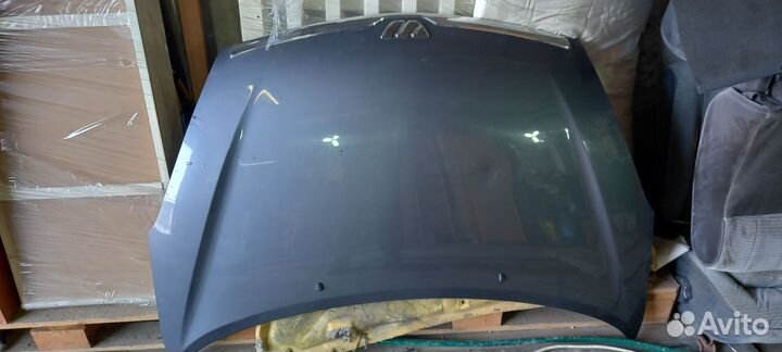 Продам капот от тойота виш первое поколение