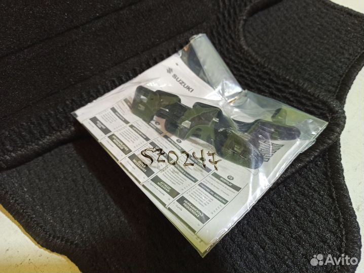 Коврики салона Suzuki Jimny велюр Новые