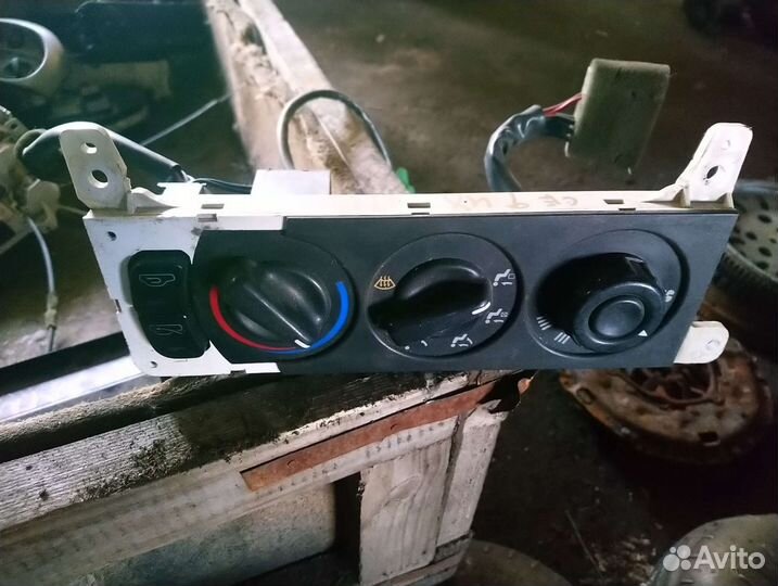 Блок управления печкой kia sephia 1995-1999