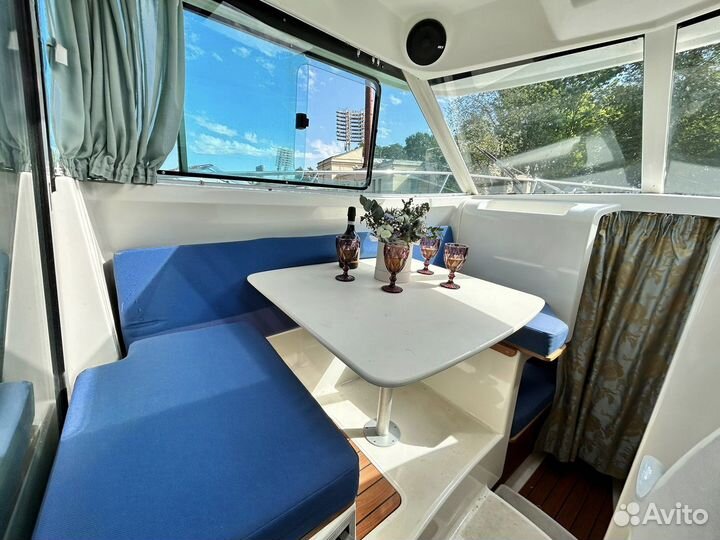 Аренда катера с капитаном прогулка на катере