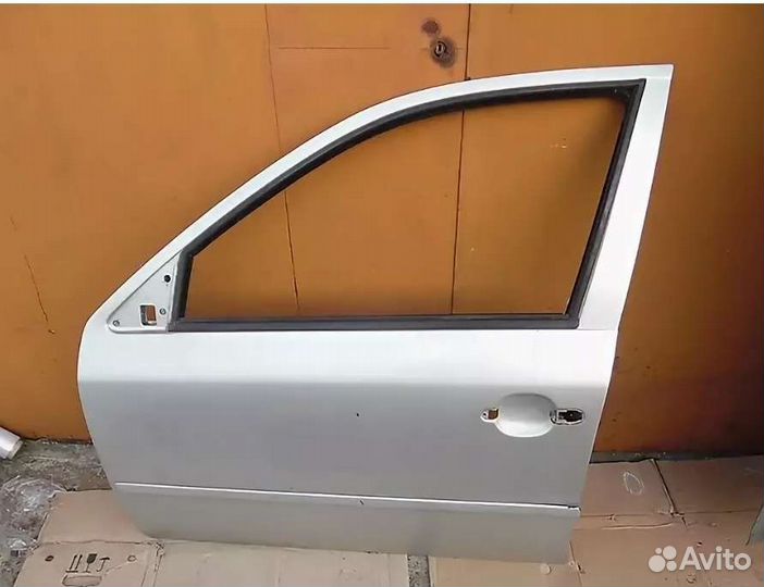 Skoda octavia tour водительская дверь