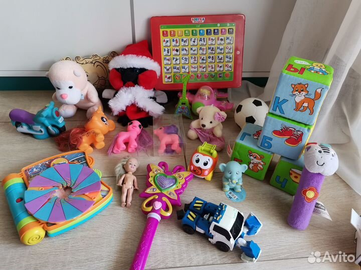 Игрушки - большой выбор)