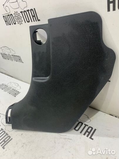 Накладка порога левая Hyundai Elantra MD G4FG 2011