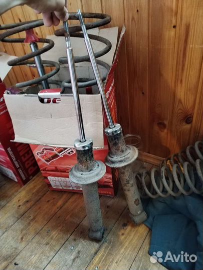 Стойки с пружинами комплект перед зад 2108-2115