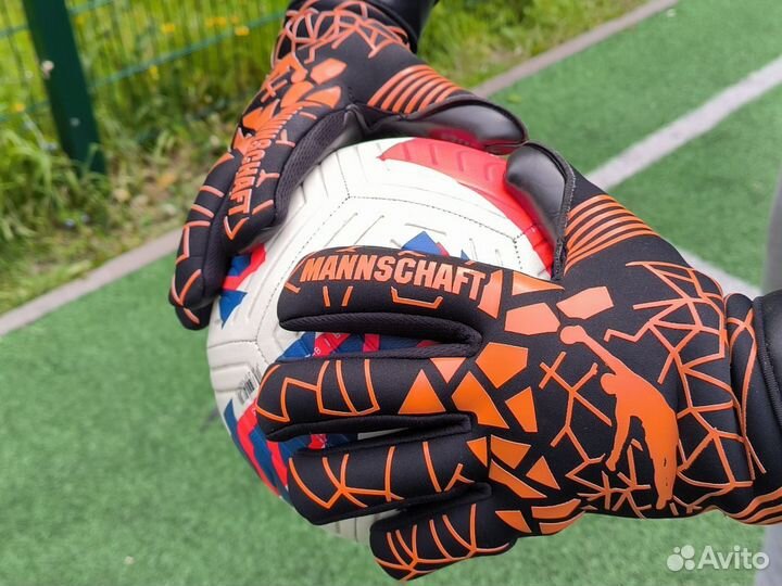 Футбольные вратарские перчатки износостойкие р5-10