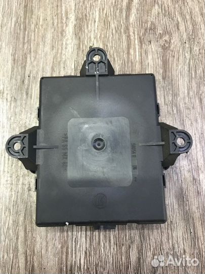 Блок управления дверьми передний левый Mercedes