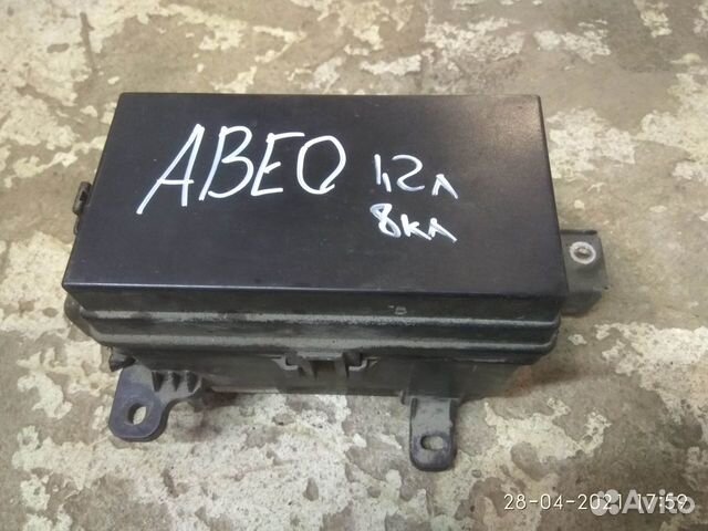 Моторный блок предохранителей Шевроле Авео 2008г