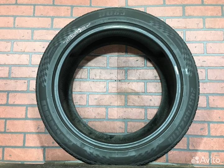 Jinyu YU63 245/45 R18