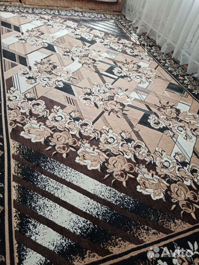 Палас новый