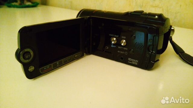 Видеокамера Canon Legria HF 200 Full HD