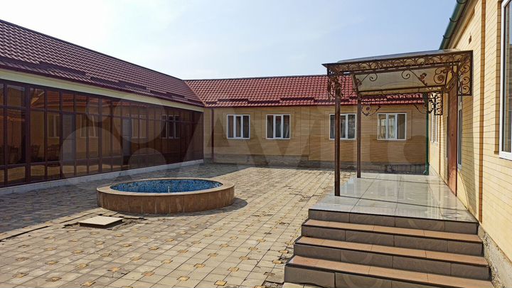 Дом 460 м² на участке 18 сот.