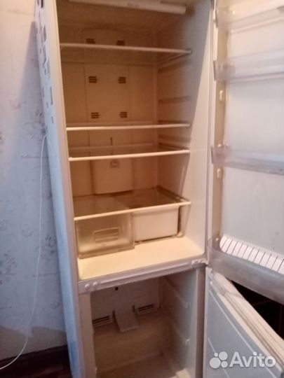 Холодильник индезит 2х камерный