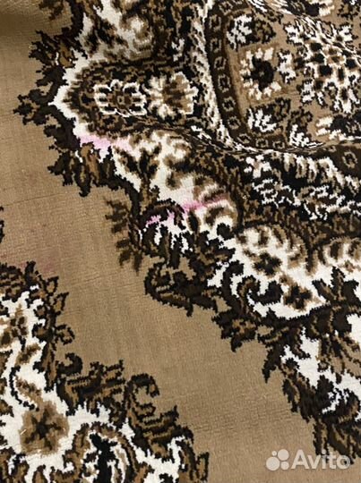 Ковер шерстяной