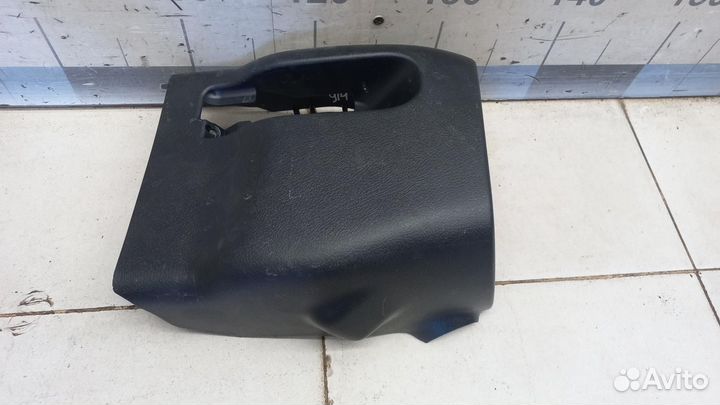 Кожух рулевой колонки нижний Fortuner 2015