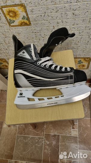 Коньки хоккейные 43 размер
