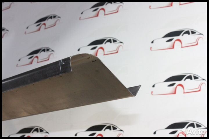 Пороги на Мазда 3