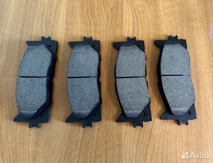 Колодки тормозные на Toyota Camry