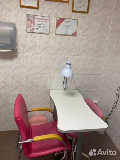 Маникюр с покрытием гель-лаком