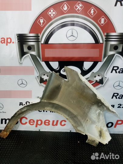 Крыло переднее левое Мерседес W906