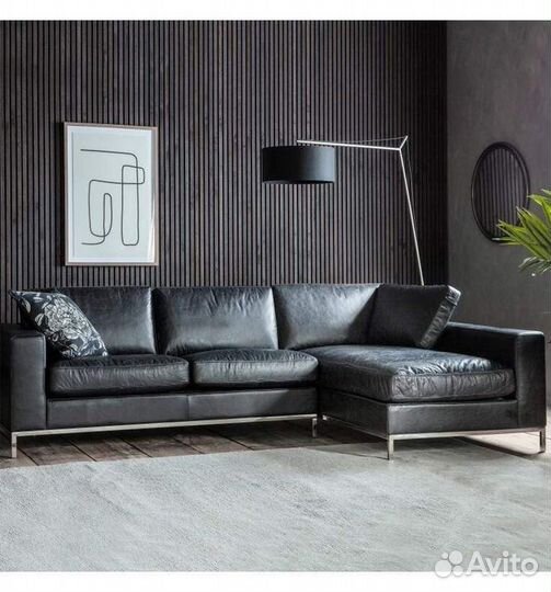 Кожаный диван