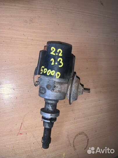 Трамблер audi 2.3 Audi 2.2 035905206A