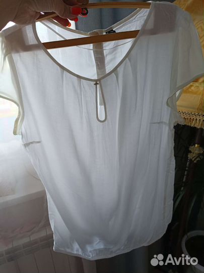 Блузка белая